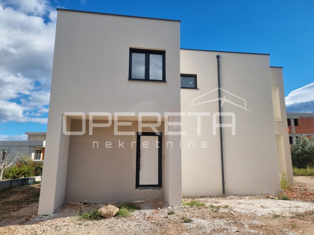 House For sale - ŠIBENSKO-KNINSKA VODICE