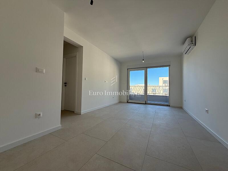 Apartment Zu verkaufen - Splitsko-dalmatinska Makarska - foto 1/15