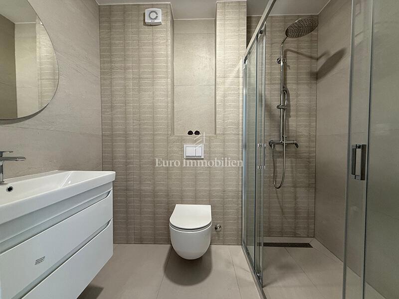 Apartment Zu verkaufen - SPLITSKO-DALMATINSKA MAKARSKA