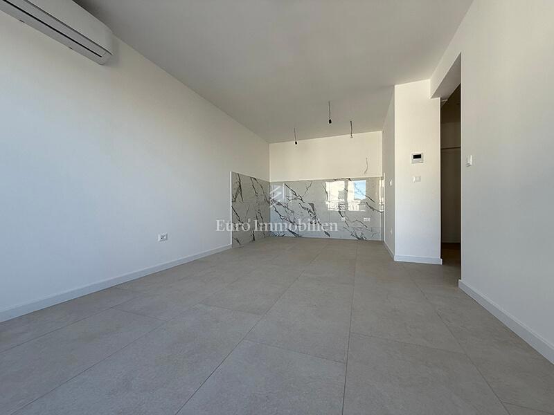 Apartment Zu verkaufen - SPLITSKO-DALMATINSKA MAKARSKA