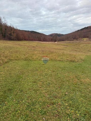 Terrain à vendre 850 m² – Pazin