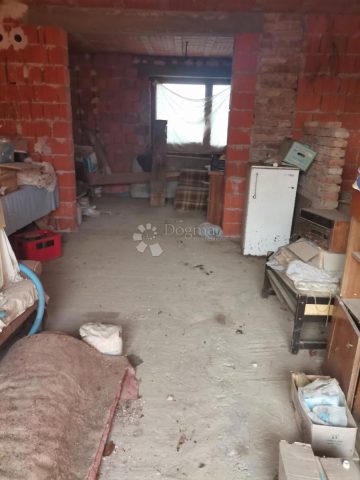 Maison À vendre - Osječko-baranjska čepin - foto 2/11