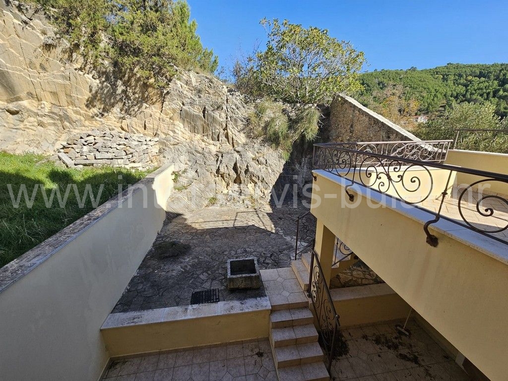 Kuća Na prodaju - ŠIBENSKO-KNINSKA SKRADIN