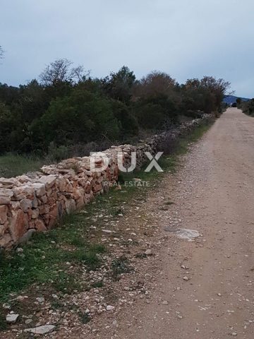 Zemljište na prodaju 5729 m² – Stari Grad