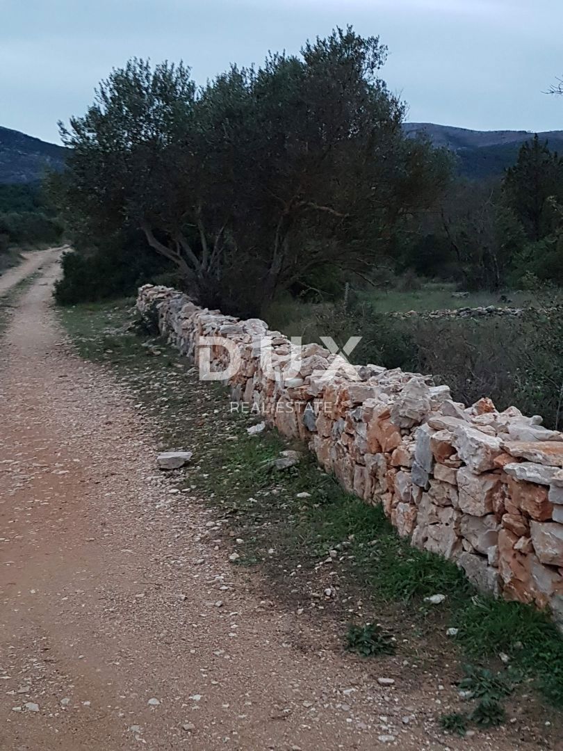 Parcela Na predaj - SPLITSKO-DALMATINSKA STARI GRAD