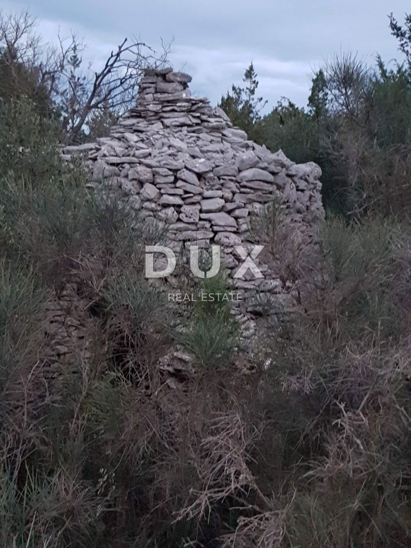 Parcela Na predaj - SPLITSKO-DALMATINSKA STARI GRAD