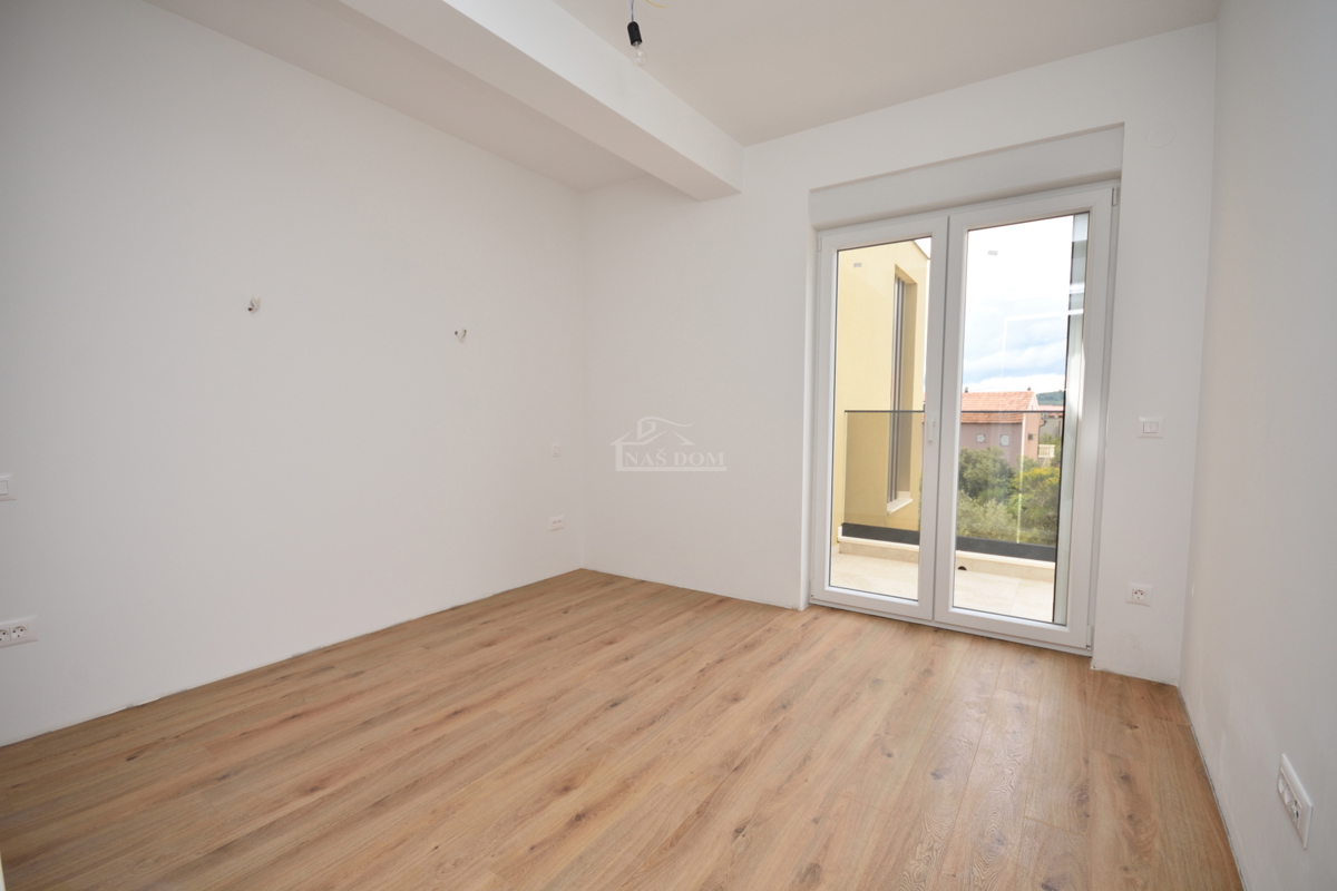 House For sale - ŠIBENSKO-KNINSKA VODICE