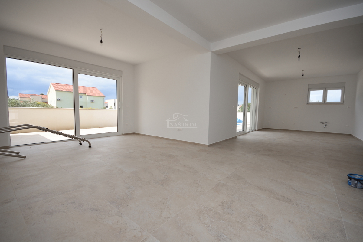 House For sale - ŠIBENSKO-KNINSKA VODICE