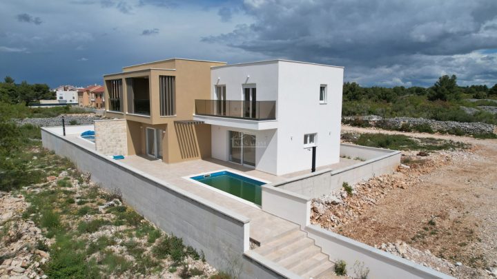 Kuća na prodaju 145 m² – Vodice