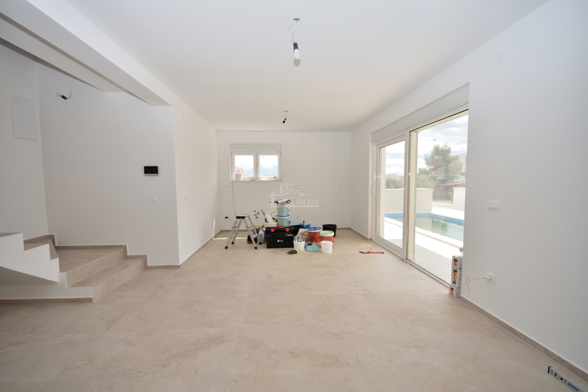 House For sale - ŠIBENSKO-KNINSKA VODICE