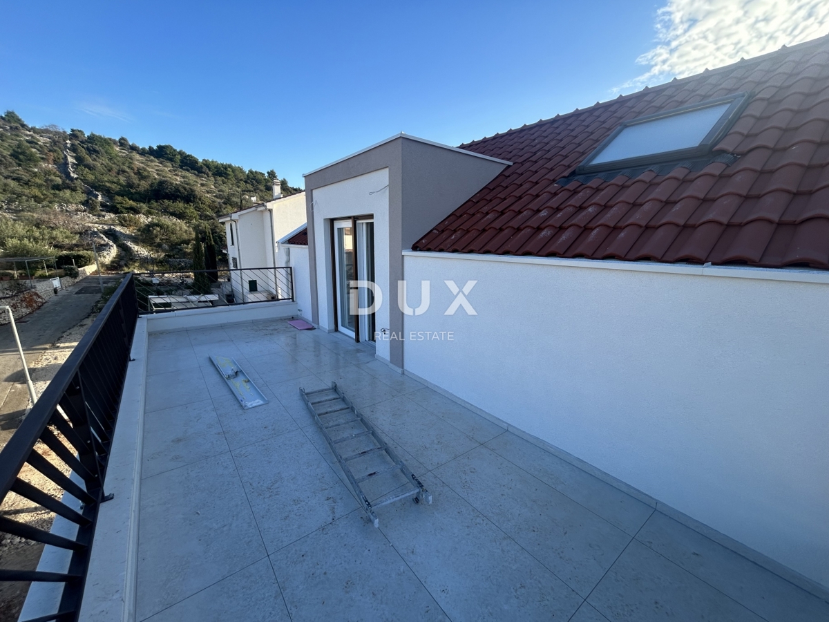 Flat For sale - ŠIBENSKO-KNINSKA ROGOZNICA
