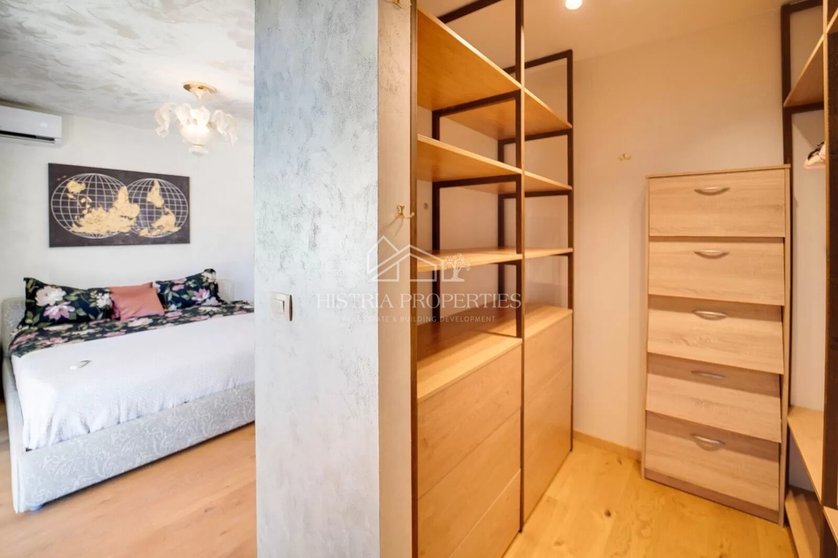 House For sale - ISTARSKA NOVIGRAD