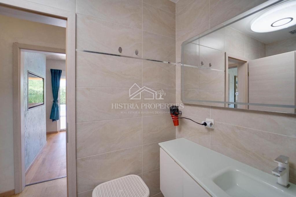 House For sale - ISTARSKA NOVIGRAD