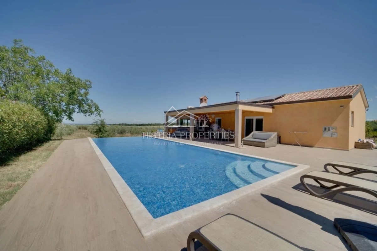 House For sale - Istarska Novigrad - foto 2/19