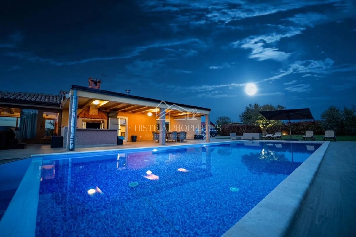 House For sale - ISTARSKA NOVIGRAD