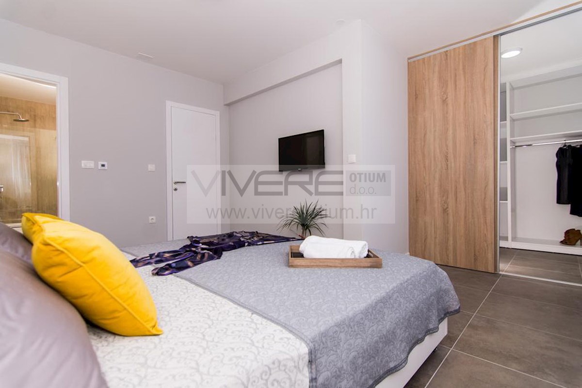 Haus Zu verkaufen - SPLITSKO-DALMATINSKA KAŠTELA