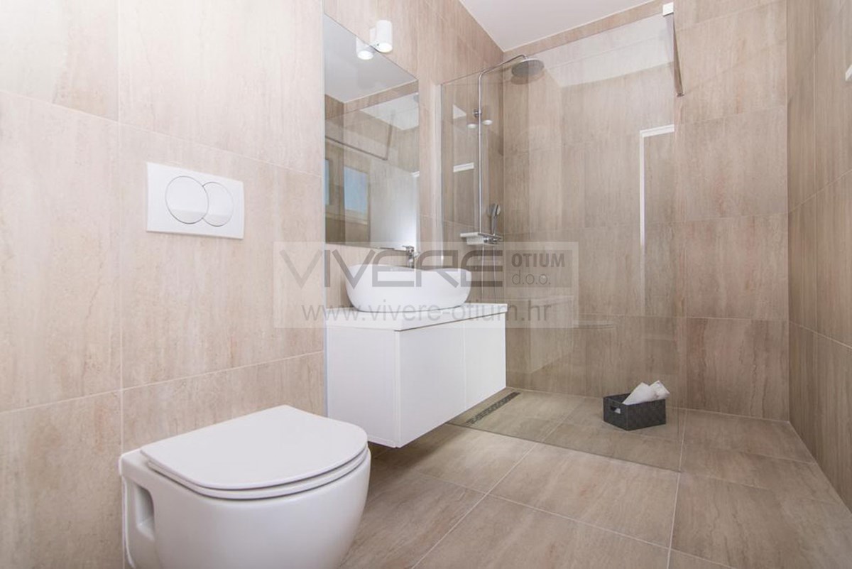 Haus Zu verkaufen - SPLITSKO-DALMATINSKA KAŠTELA