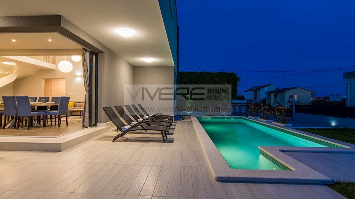 Haus Zu verkaufen - SPLITSKO-DALMATINSKA KAŠTELA