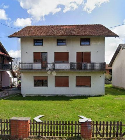 Dům na prodej 330 m² – Petrinja