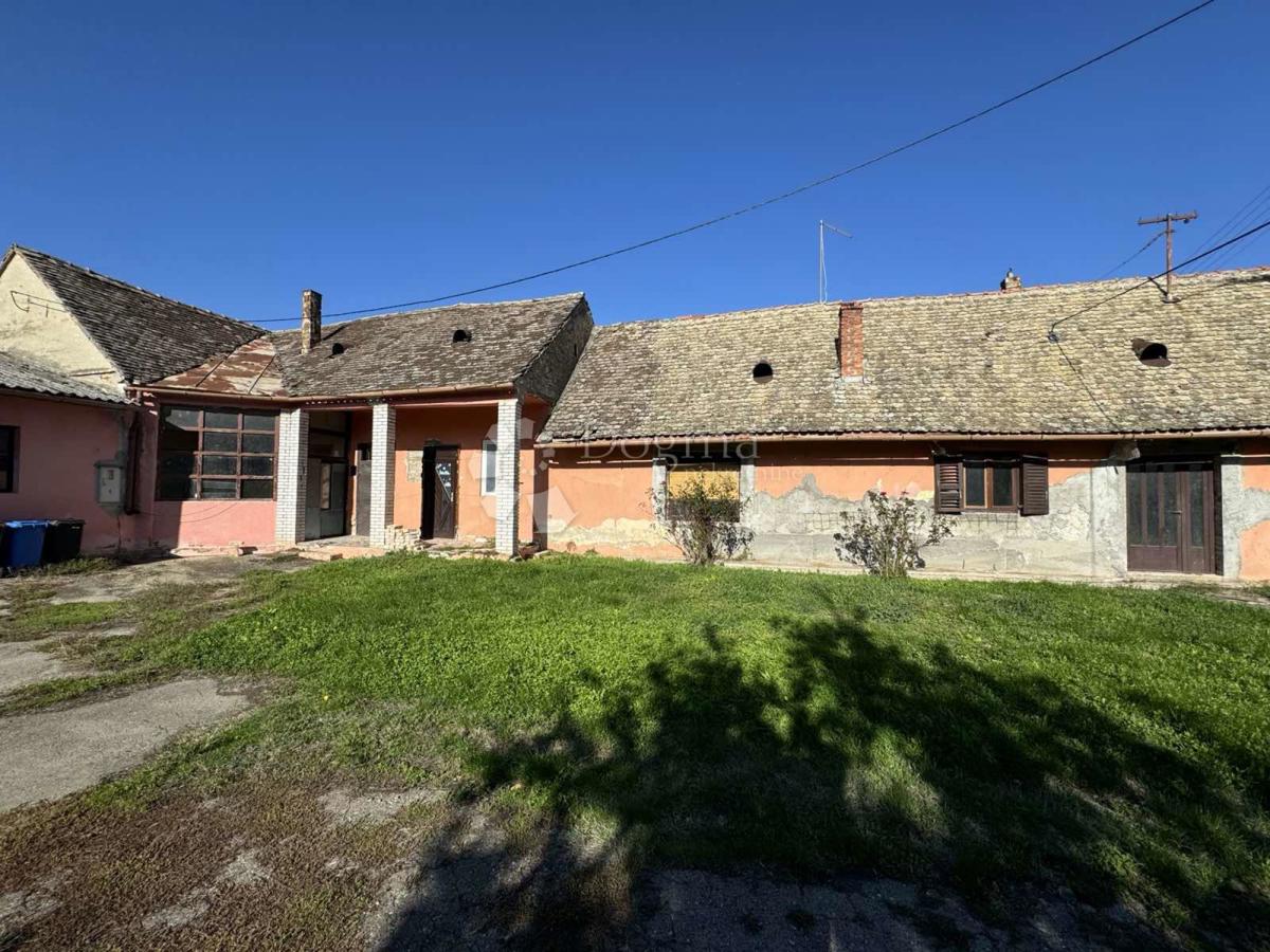 Kuća Na prodaju - OSJEČKO-BARANJSKA BELI MANASTIR