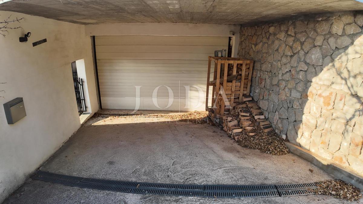 House For sale - LIČKO-SENJSKA KARLOBAG