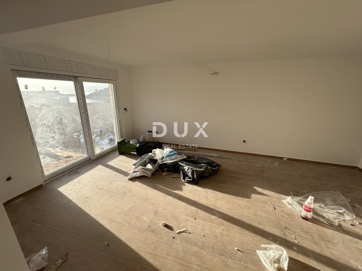 Flat For sale - ŠIBENSKO-KNINSKA ROGOZNICA