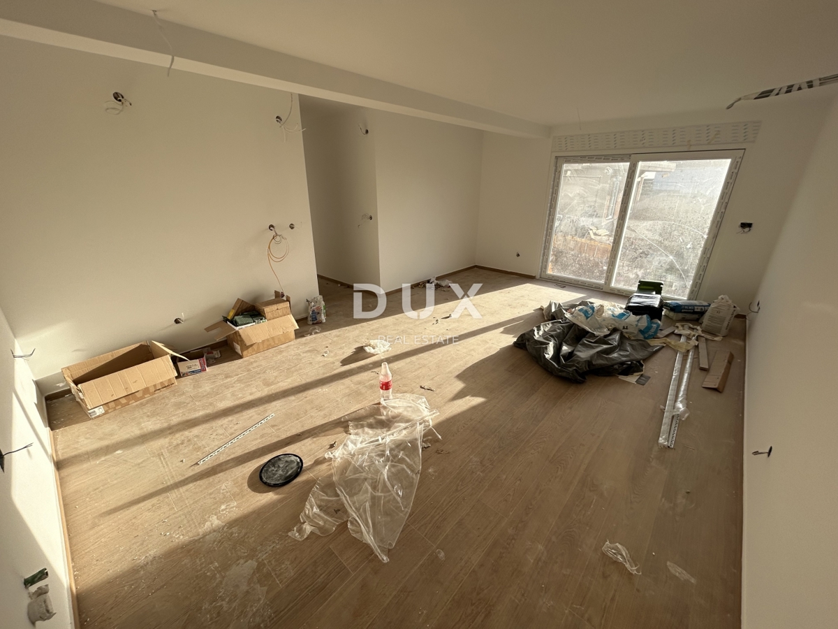 Flat For sale - ŠIBENSKO-KNINSKA ROGOZNICA