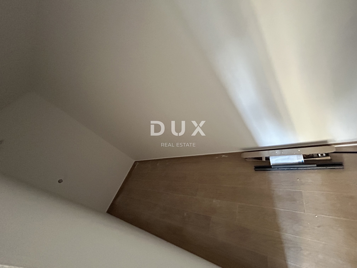 Flat For sale - ŠIBENSKO-KNINSKA ROGOZNICA