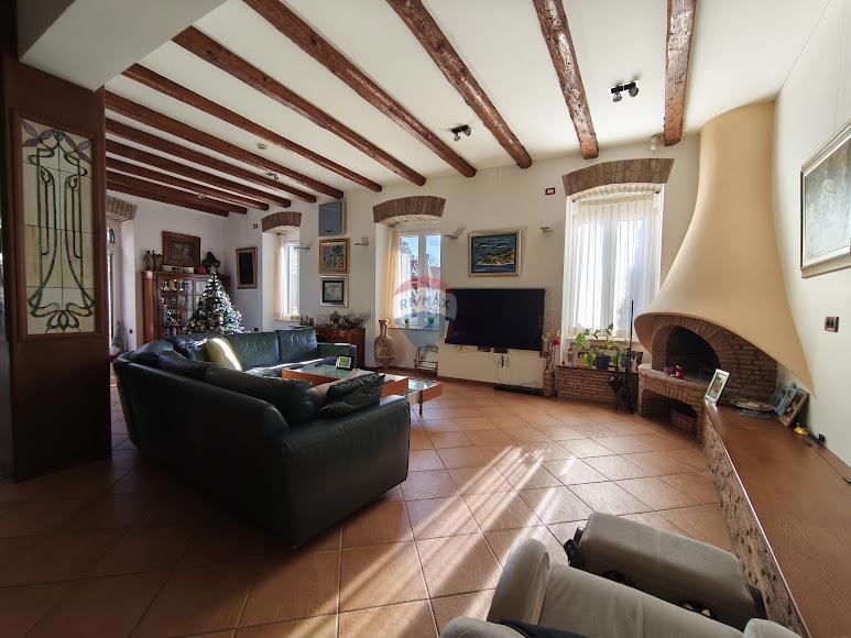 Haus Zu verkaufen - Primorsko-goranska Rijeka - foto 4/19