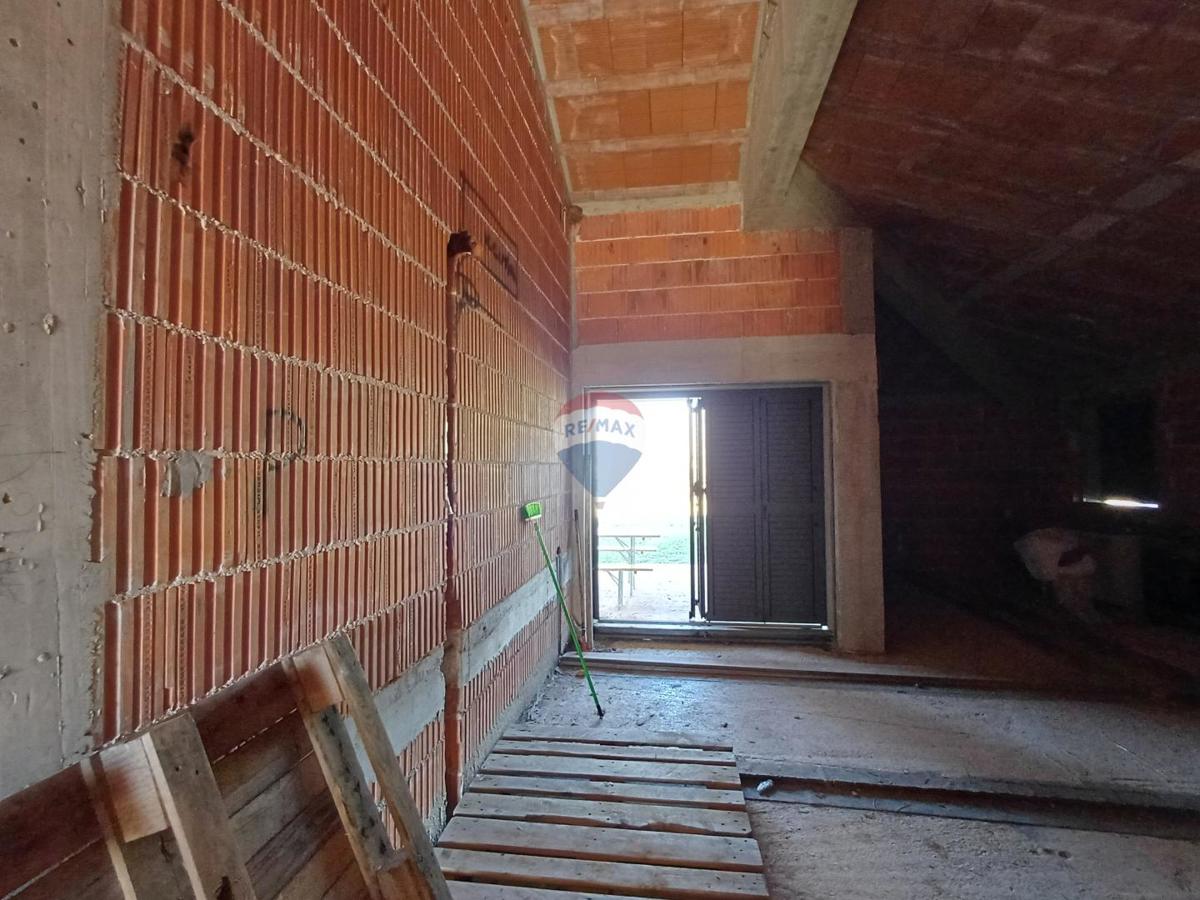 Kuća Na prodaju - ISTARSKA MARČANA