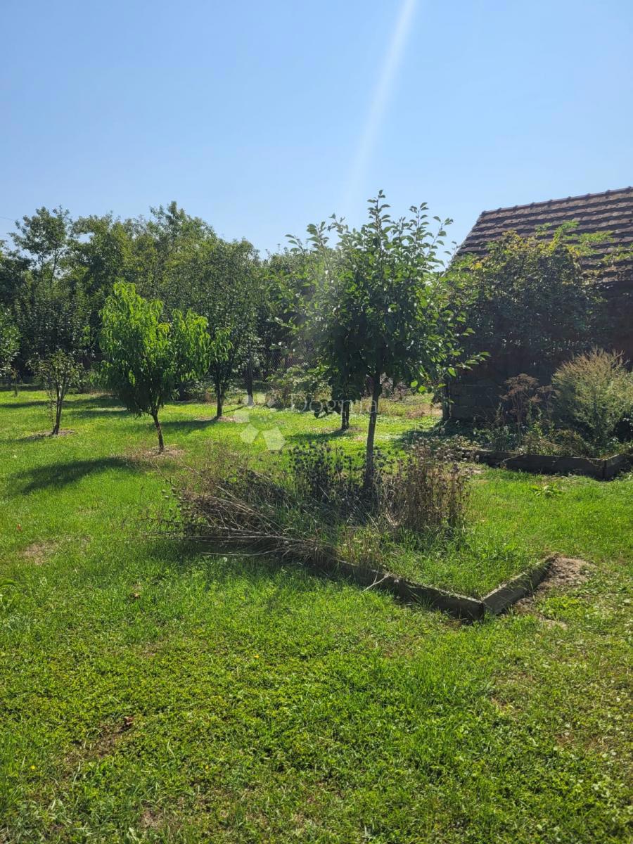 Hiša Na predaj - OSJEČKO-BARANJSKA BIZOVAC