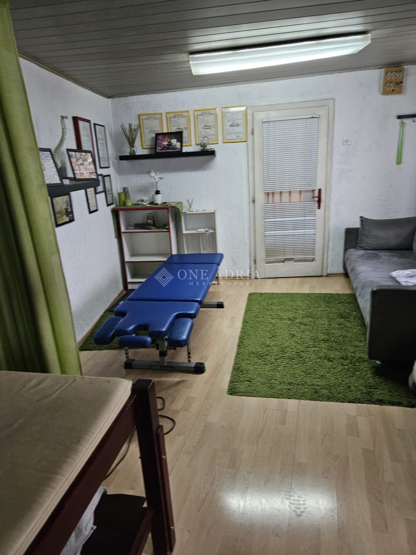 Dům Na prodej - KARLOVAČKA KARLOVAC