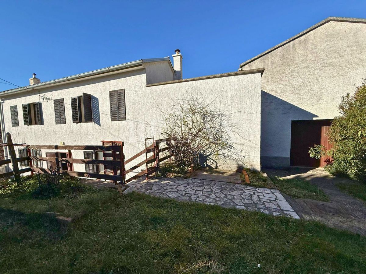 Kuća Na prodaju - PRIMORSKO-GORANSKA VINODOLSKA OPĆINA