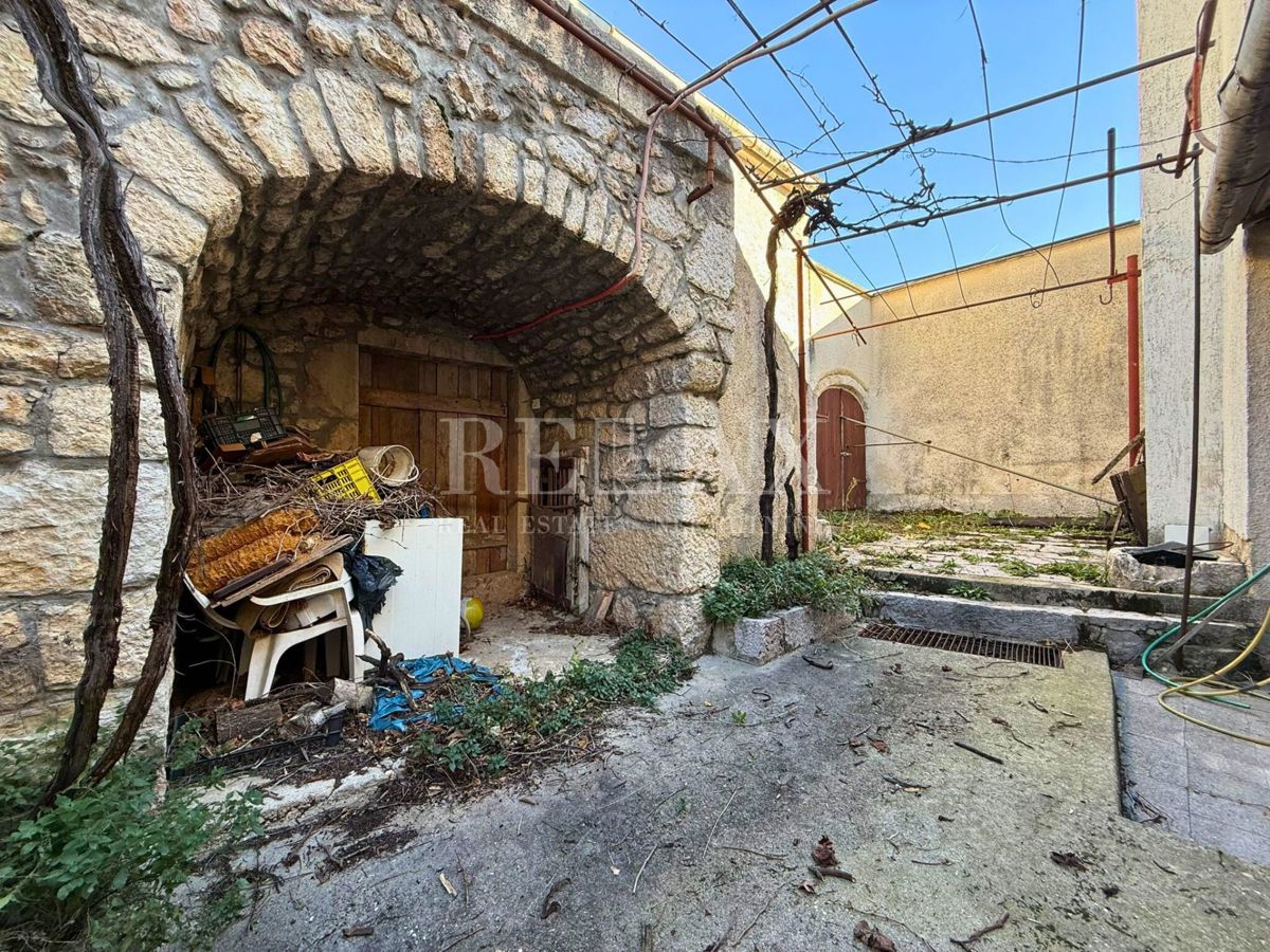 Kuća Na prodaju - PRIMORSKO-GORANSKA VINODOLSKA OPĆINA