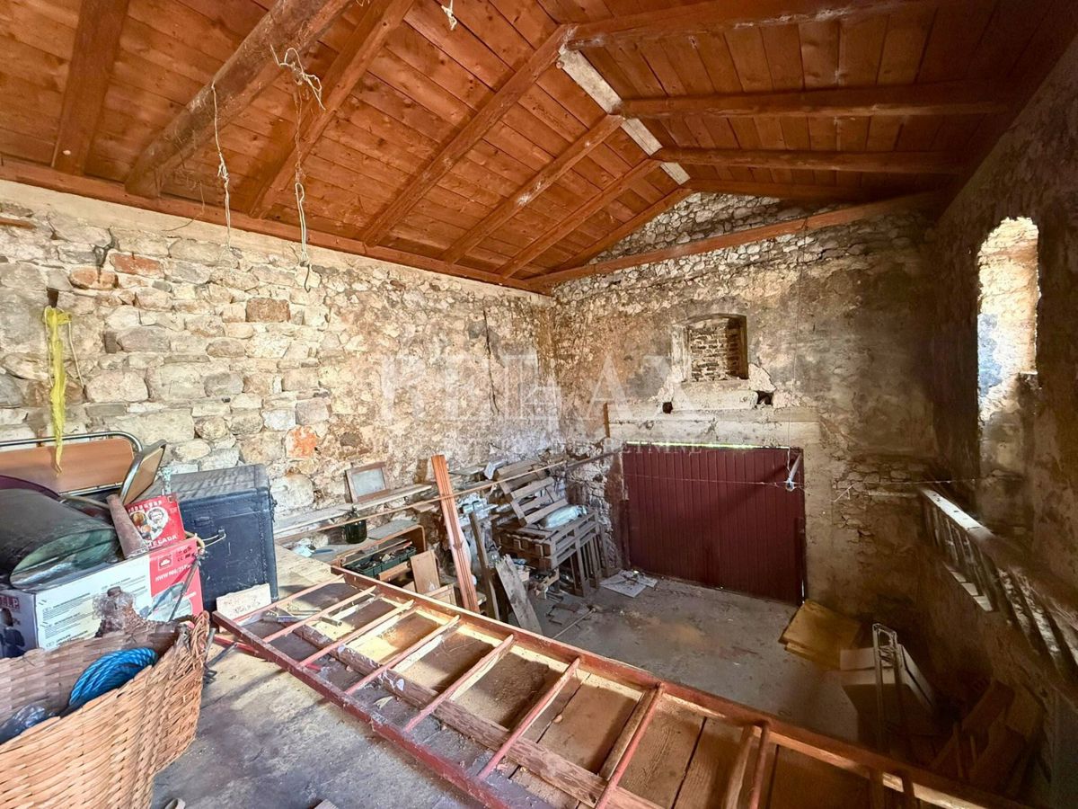 Kuća Na prodaju - PRIMORSKO-GORANSKA VINODOLSKA OPĆINA