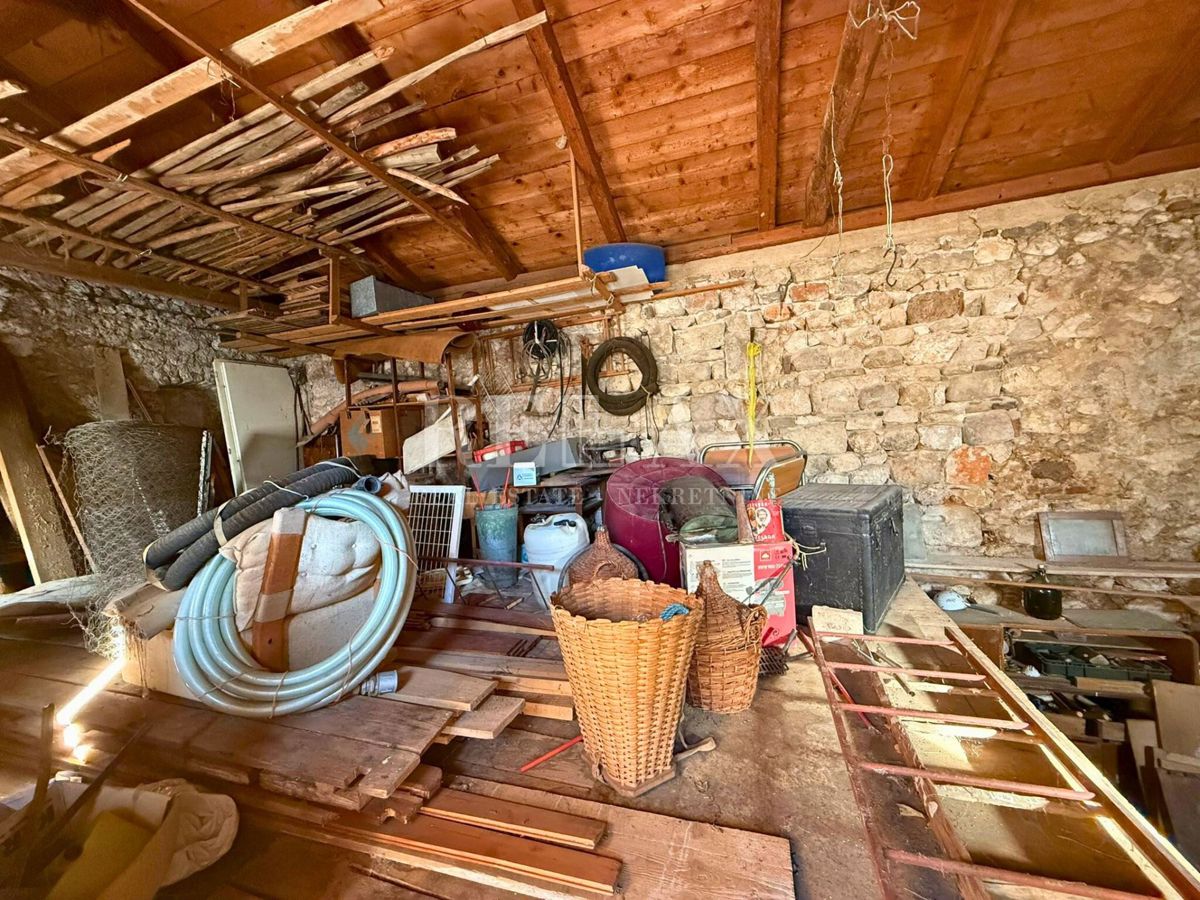 Kuća Na prodaju - PRIMORSKO-GORANSKA VINODOLSKA OPĆINA
