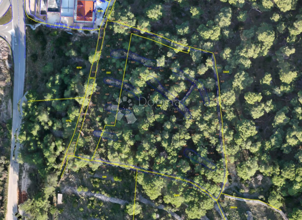 Land For sale - SPLITSKO-DALMATINSKA BRAČ