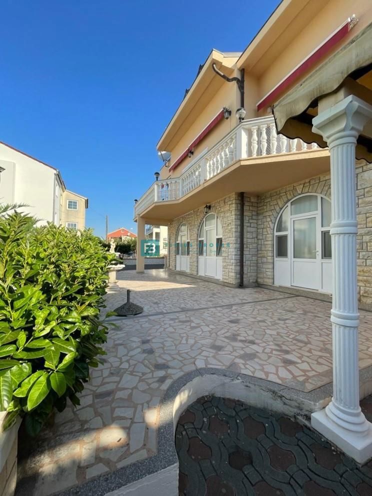 Dom Na predaj - ŠIBENSKO-KNINSKA VODICE