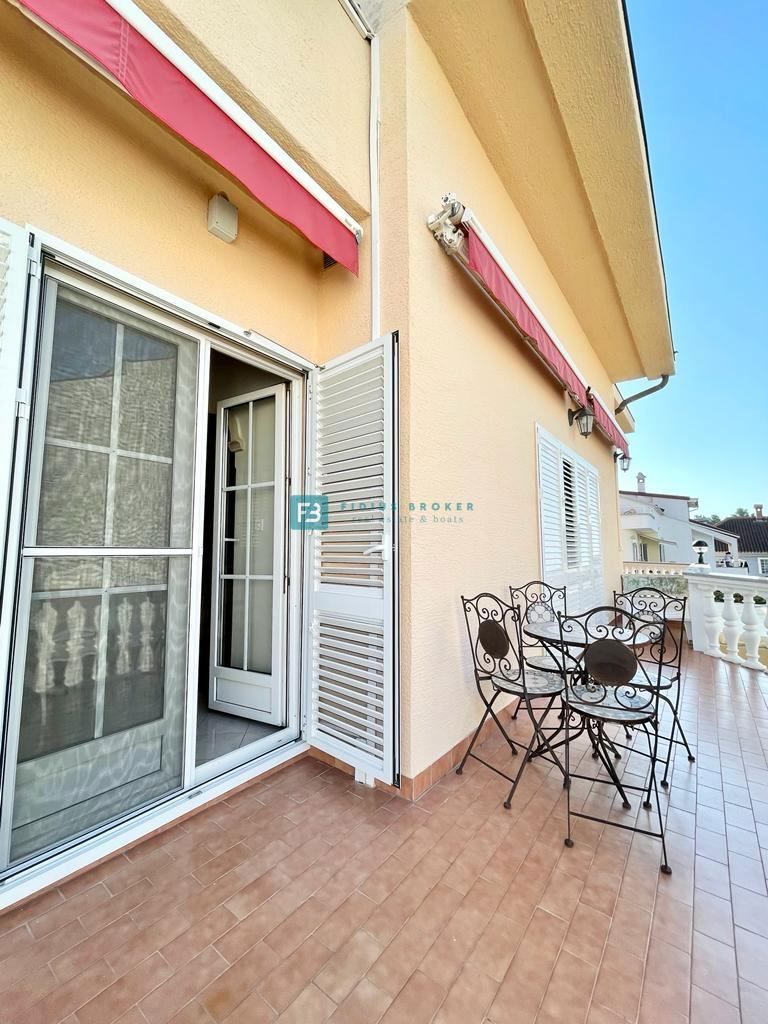 Dom Na predaj - ŠIBENSKO-KNINSKA VODICE