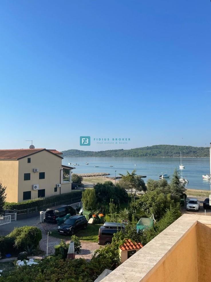 Dom Na predaj - ŠIBENSKO-KNINSKA VODICE