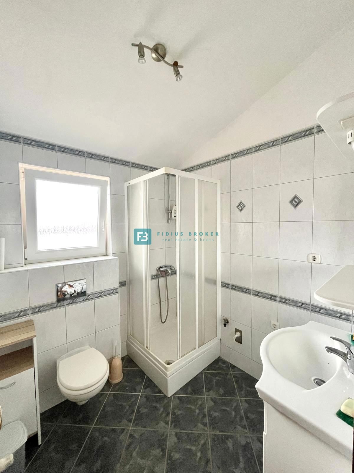 Maison À vendre - ŠIBENSKO-KNINSKA VODICE
