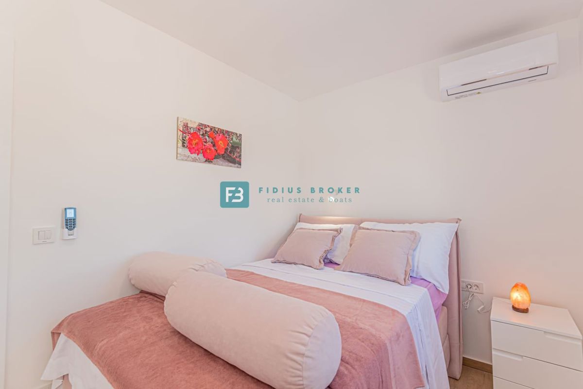 Maison À vendre - ŠIBENSKO-KNINSKA ŠIBENIK
