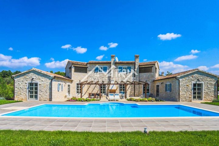 Maison à vendre 269 m² – Poreč