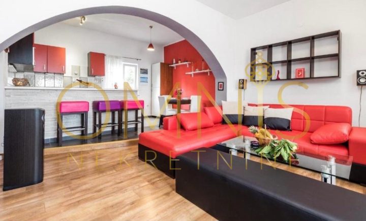Apartmán k pronájmu 90 m² – Kostrena