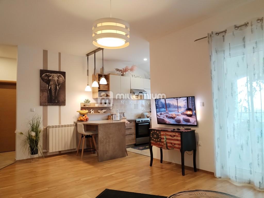 Mieszkanie Na sprzedaż - Primorsko-goranska Viškovo - foto 1/19