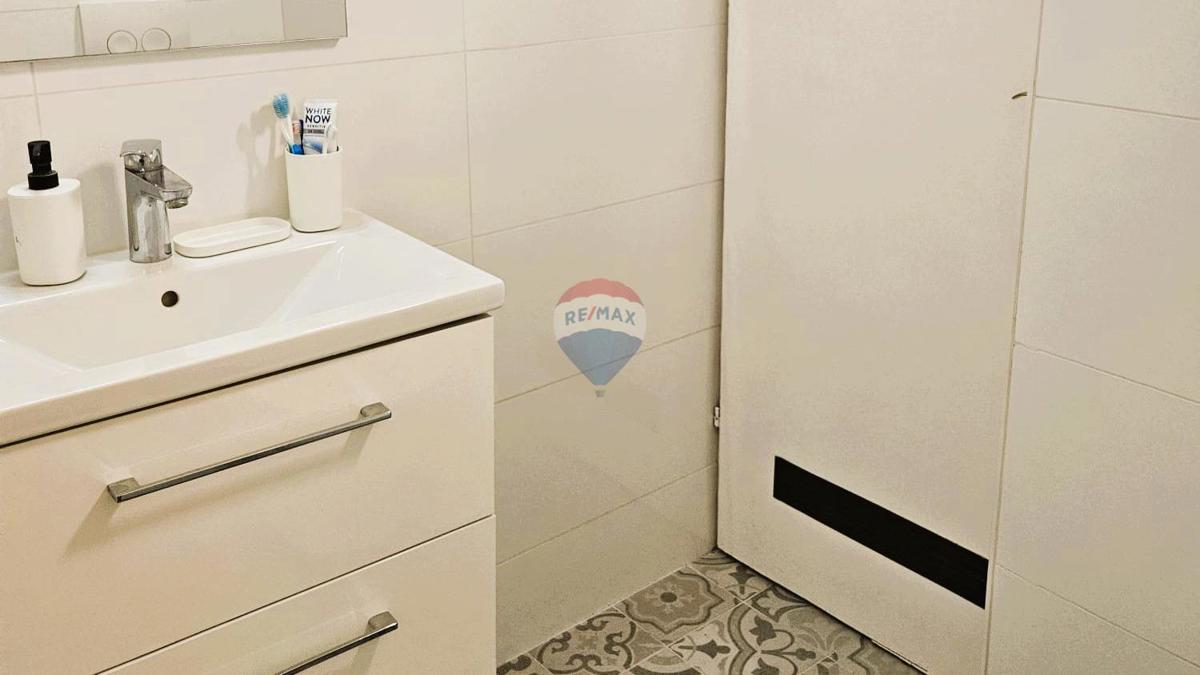Flat For sale - ISTARSKA NOVIGRAD