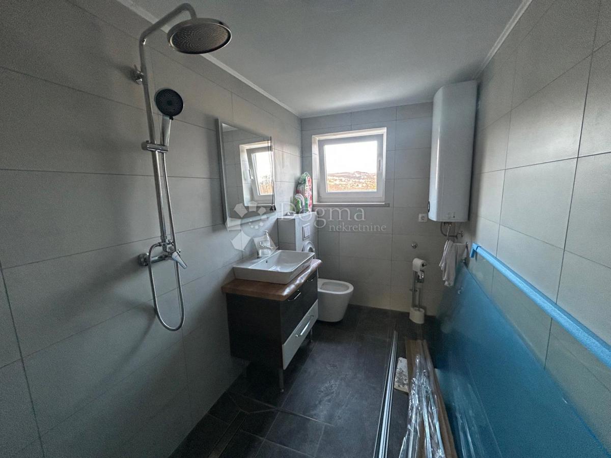 Flat For sale - PRIMORSKO-GORANSKA KASTAV