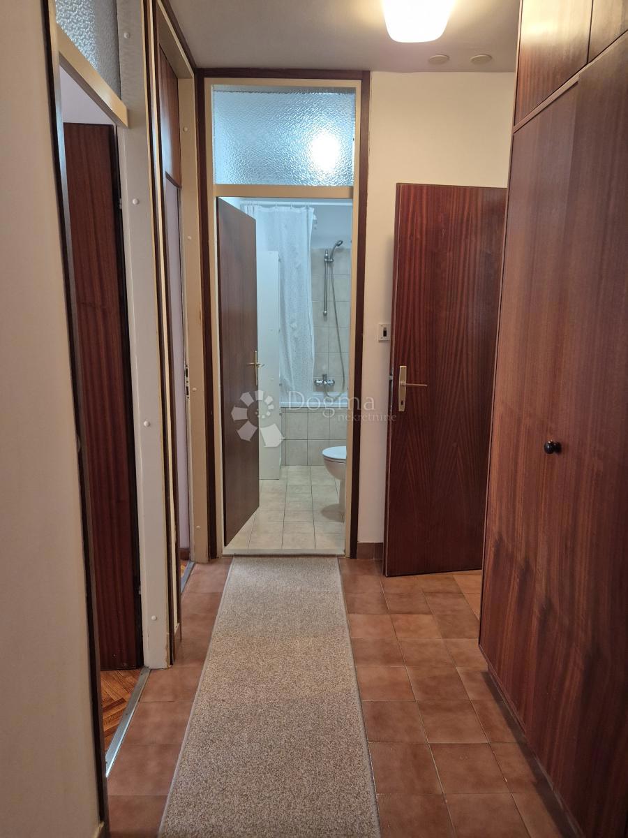 Appartamento In vendita - SPLITSKO-DALMATINSKA SPLIT
