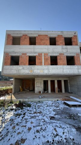 Flat for sale 96 m² – Pula
