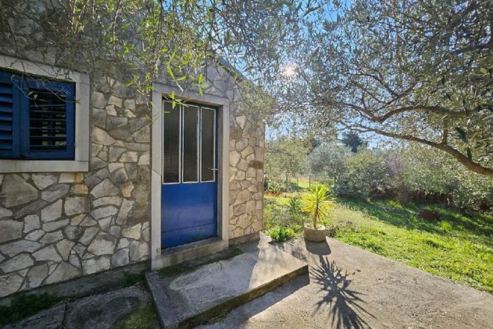 Pozemok na predaj 1900 m² – Makarska